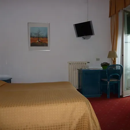 Ariston Montecarlo Hotel 3*