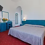 Otel Ariston Montecarlo 3*