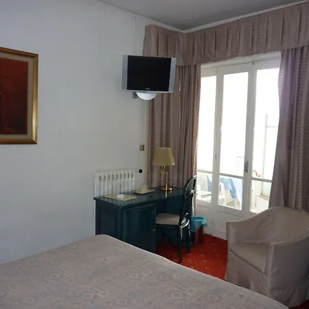 Ariston Montecarlo 3*