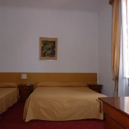 Hotell Ariston Montecarlo