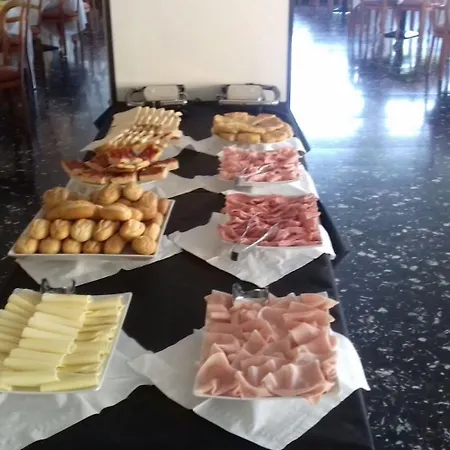 Hotell Ariston Montecarlo 3*