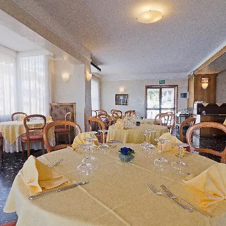 Ariston Montecarlo Hotel 3*