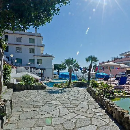 Ariston Montecarlo Hotel