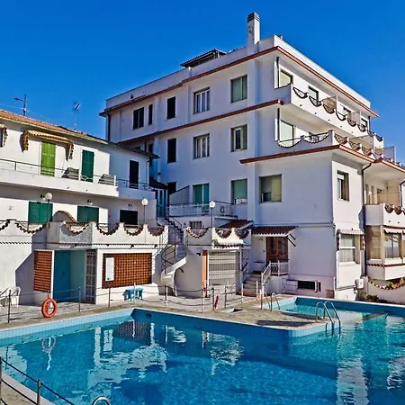 Ariston Montecarlo 3* سانريمو