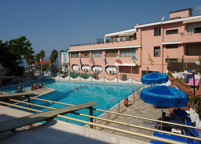 Ariston Montecarlo 3*