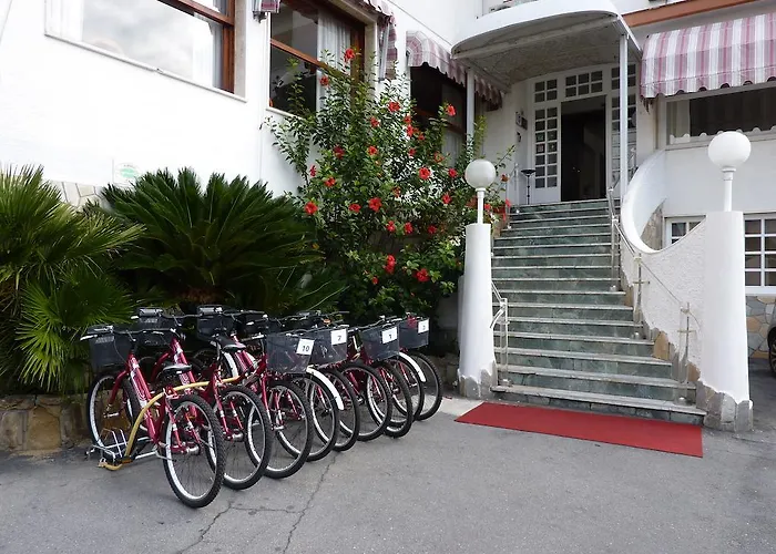 Ariston Montecarlo Hotel 3*