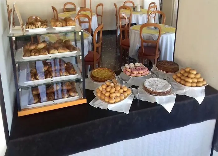 Hotel Ariston Montecarlo 3*